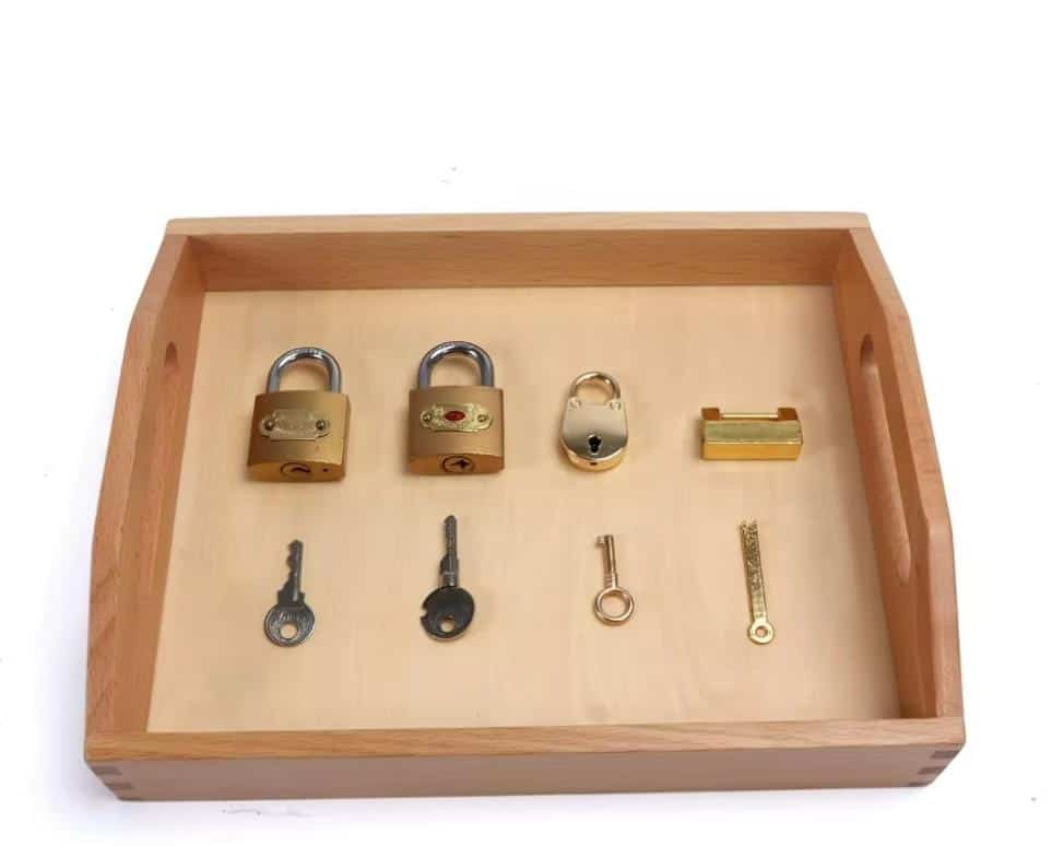 Plateau cadenas et clés